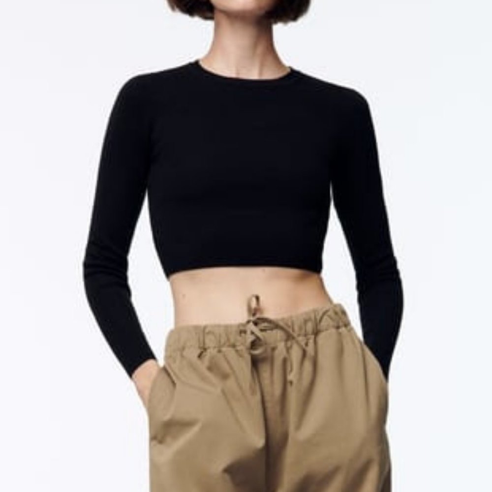 Zara Ribbed Knit Cropped Black Long Sleeve Top Size Medium